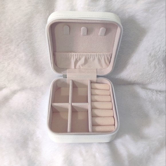 Other - White Portable Jewelry box